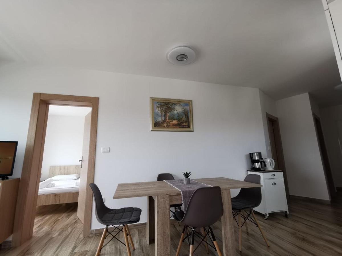 Ristovic Apartment Primosten Exterior photo