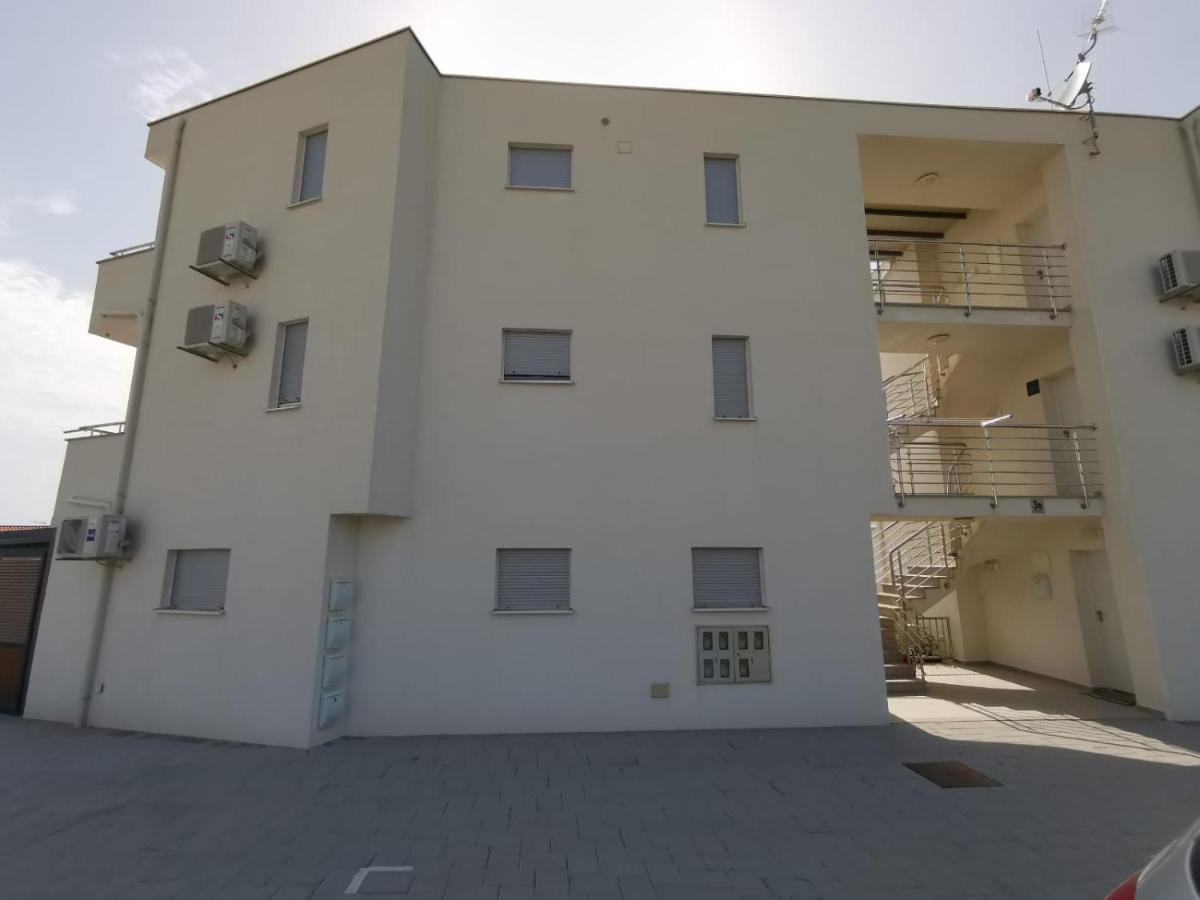 Ristovic Apartment Primosten Exterior photo